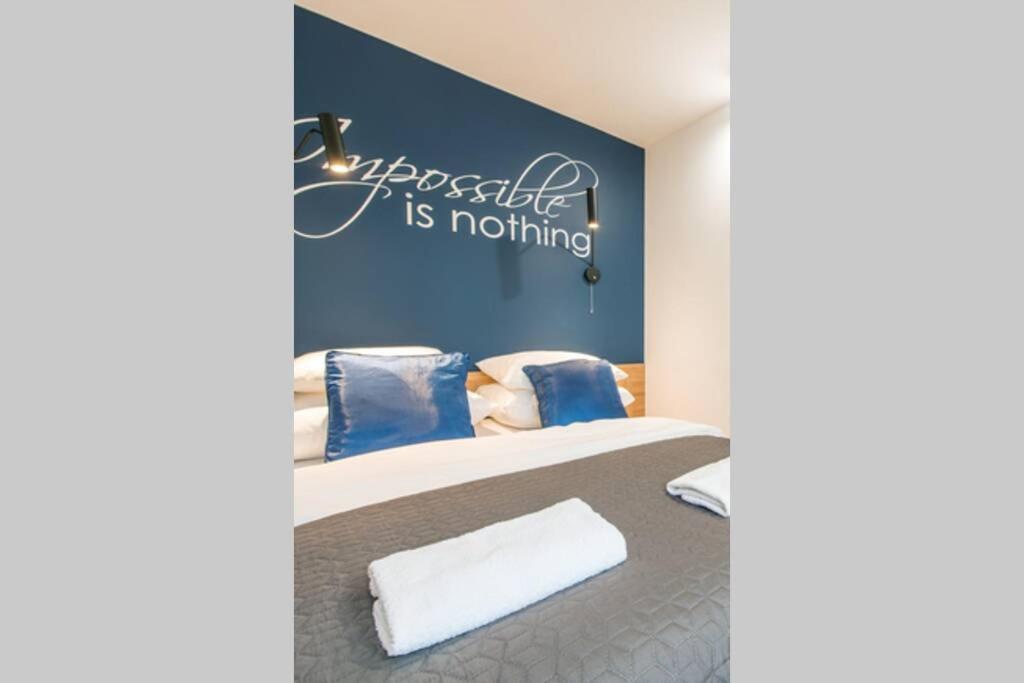 Rondo Onz P&O Serviced Apartments วอร์ซอ ภายนอก รูปภาพ